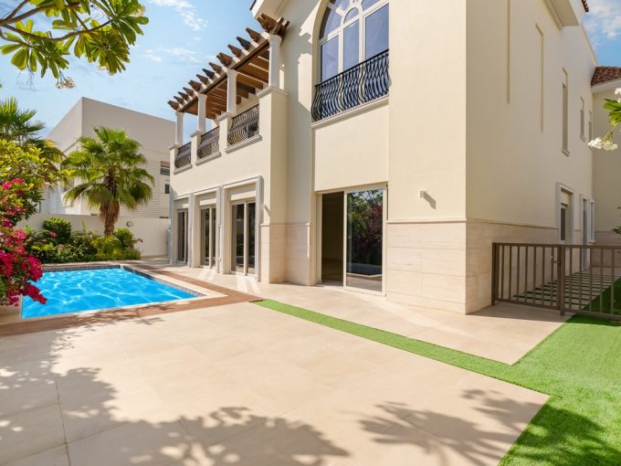 Luxury Villa With Pool | District One Mbr City