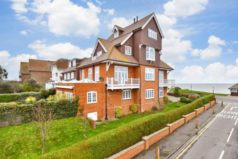 5 Bedroom Detached House For Sale In Whitstable